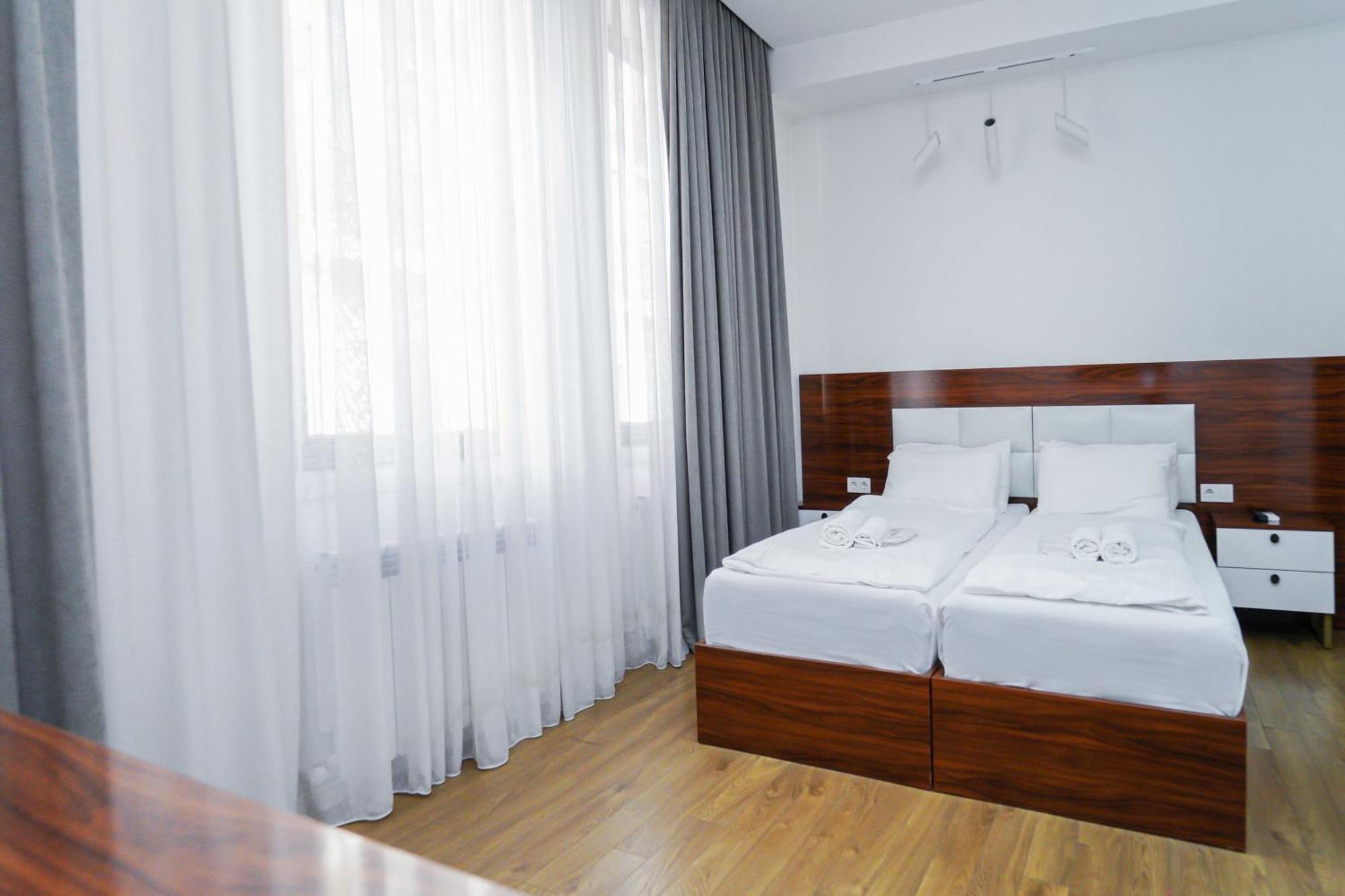 Hotel Type Rooms On Avenue Melikishvili, City Center Tiflis Dış mekan fotoğraf